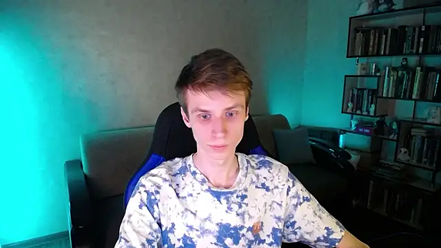 yes cute boy  online show from 6, 3, 2026