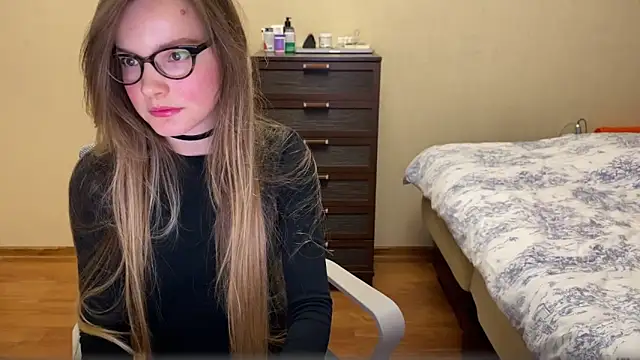 kaamelia online show from 28, 9, 2025