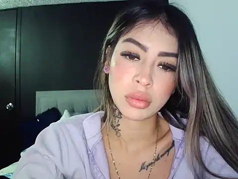 Snapshot of VIOLETT_SATOMI chatting on 26, 11, 2025 VIOLETT SATOMI online show from 26, 11, 2025