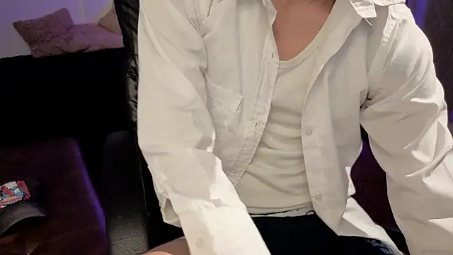 Snapshot of davoxer chatting on 15, 3, 2026 davoxer online show from 15, 3, 2026