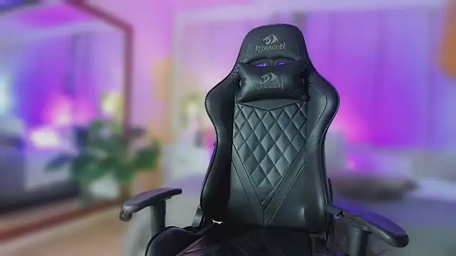 mia rousse25 online show from 16, 1, 2026