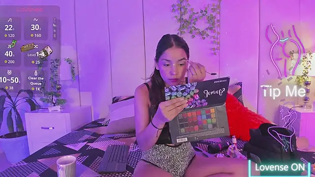 mia rousse25 online show from 4, 3, 2026