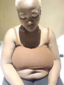 Snapshot of missboobiesSA chatting on 25, 2, 2026 missboobiesSA online show from 25, 2, 2026