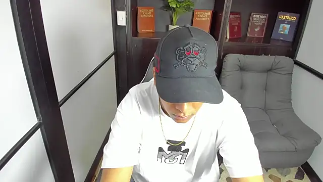 IsaacBlack  online show from 17, 10, 2025