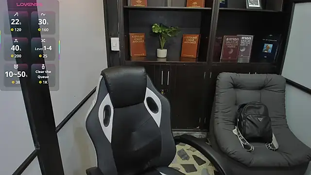 IsaacBlack  online show from 19, 10, 2025