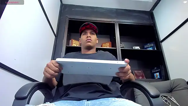 IsaacBlack  online show from 1, 11, 2025