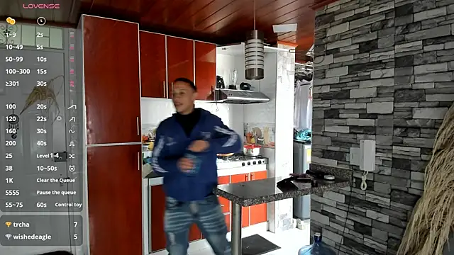 Snapshot of Masterblue_hot chatting on 14, 10, 2025 Masterblue hot online show from 14, 10, 2025