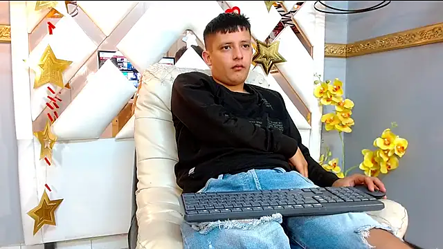 AdrianLewis  online show from 30, 9, 2025