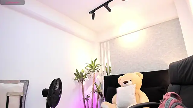 lily cash1 online show from 7, 1, 2026