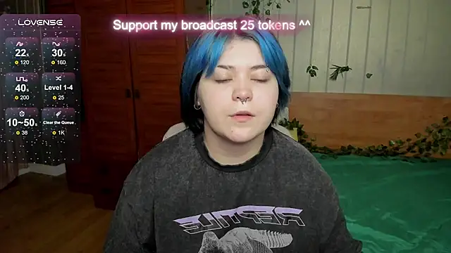 Snapshot of Alisa_Monroe chatting on 12, 10, 2025 Alisa Monroe online show from 12, 10, 2025