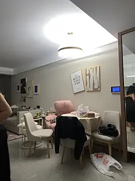 Snapshot of anna_yngs chatting on 11, 10, 2025 anna yngs online show from 11, 10, 2025