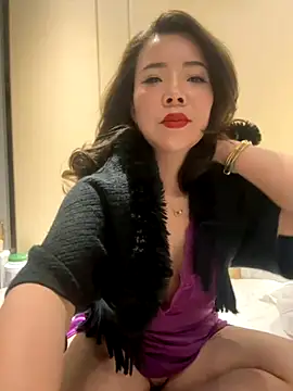 Snapshot of anna_yngs chatting on 23, 11, 2025 anna yngs online show from 23, 11, 2025