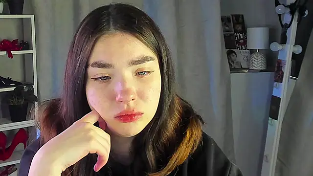 Marissa Garcia online show from 2, 10, 2025