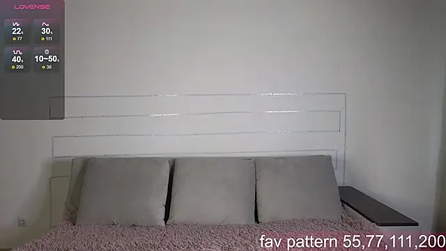 Snapshot of UwuSabrina chatting on 16, 11, 2025 UwuSabrina online show from 16, 11, 2025