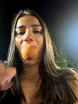 Snapshot of -juicy_ chatting on 15, 11, 2025 -juicy online show from 15, 11, 2025