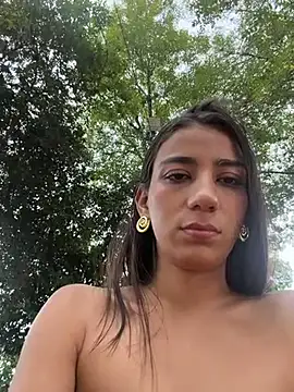 Snapshot of -juicy_ chatting on 23, 11, 2025 -juicy online show from 23, 11, 2025