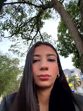 -juicy  online show from 11, 3, 2026