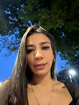 -juicy  online show from 30, 3, 2026