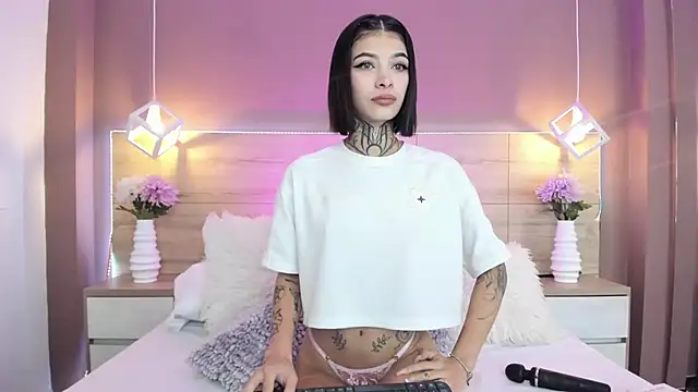 Snapshot of aa_lunit chatting on 20, 10, 2025 aa lunit online show from 20, 10, 2025