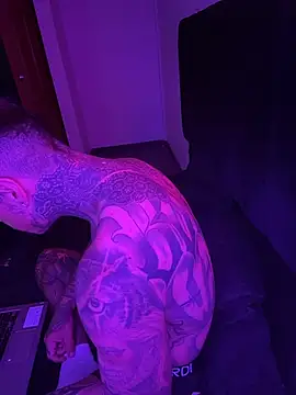 Buitrago 98 online show from 18, 9, 2025