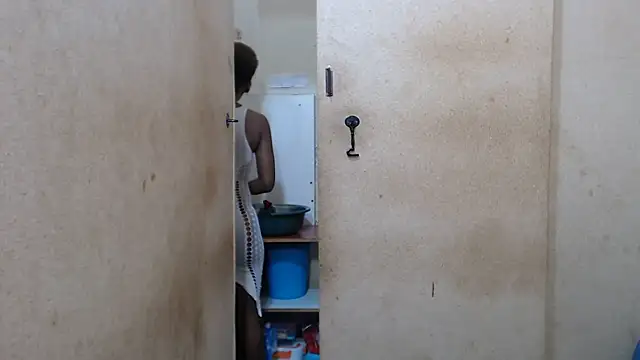 SweetSlender01 online show from 11, 11, 2025