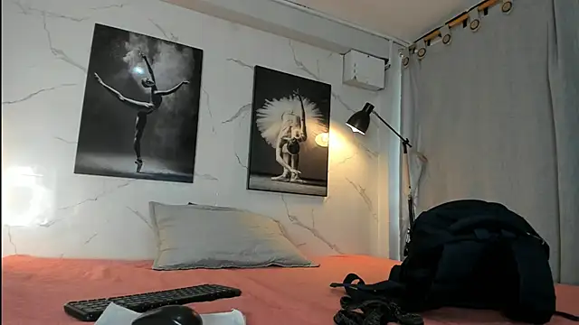 Snapshot of David_niet chatting on 30, 10, 2025 David niet online show from 30, 10, 2025