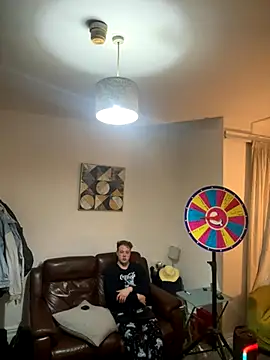 Snapshot of yourmaster2025 chatting on 17, 10, 2025 yourmaster2025 online show from 17, 10, 2025