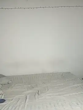 LucyColleen online show from 15, 9, 2025