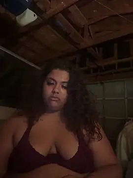 Snapshot of 1n0nlythroat chatting on 27, 10, 2025 1n0nlythroat online show from 27, 10, 2025