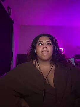 Snapshot of 1n0nlythroat chatting on 2, 11, 2025 1n0nlythroat online show from 2, 11, 2025