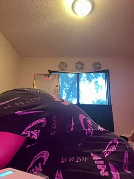 Snapshot of 1n0nlythroat chatting on 9, 2, 2026 1n0nlythroat online show from 9, 2, 2026