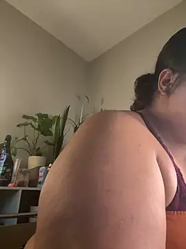 Snapshot of 1n0nlythroat chatting on 4, 3, 2026 1n0nlythroat online show from 4, 3, 2026