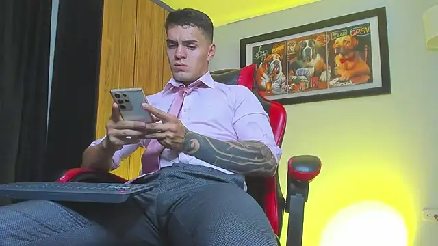 ALPHA DOMINUS  online show from 6, 3, 2026