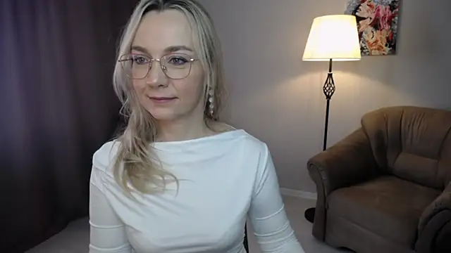 Ava Elior online show from 7, 3, 2026