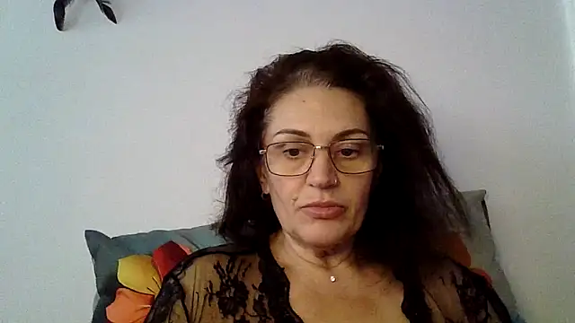 RubyyRosee online show from 8, 10, 2025