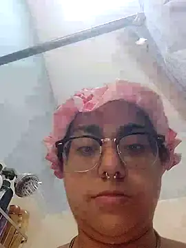 Lovelyrainn online show from 11, 11, 2025