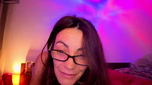 Snapshot of Eimikuro11 chatting on 13, 10, 2025 Eimikuro11 online show from 13, 10, 2025