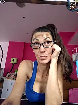 Snapshot of Eimikuro11 chatting on 25, 10, 2025 Eimikuro11 online show from 25, 10, 2025