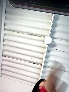 Angie lynn online show from 5, 11, 2025