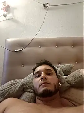 Snapshot of Hotguys111 chatting on 23, 9, 2025 Hotguys111 online show from 23, 9, 2025