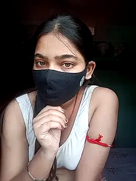 Snapshot of Snehabeauti chatting on 9, 10, 2025 Snehabeauti online show from 9, 10, 2025