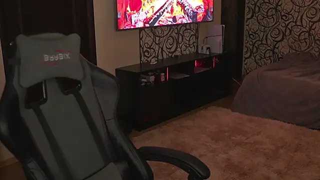 Snapshot of lis_silver chatting on 30, 11, 2025 lis silver online show from 30, 11, 2025