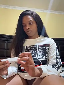 nia long21 online show from 7, 10, 2025
