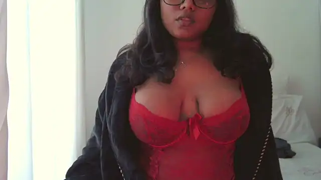 DirtyChaiLatte online show from 7, 10, 2025
