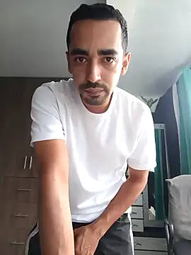 stivenlujan69 online show from 20, 11, 2025