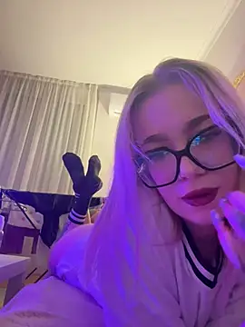 marnemzavar444 online show from 5, 3, 2026