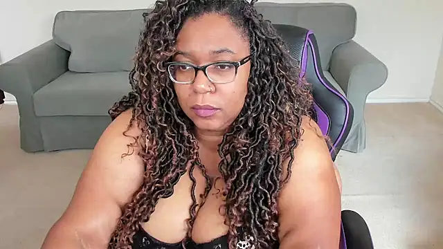 Josie4yourpleasure online show from 26, 3, 2026