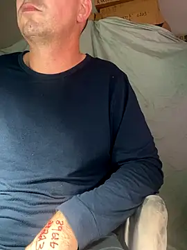 Snapshot of 2playforeplay chatting on 29, 11, 2025 2playforeplay online show from 29, 11, 2025