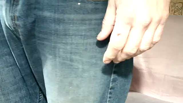 Snapshot of 2playforeplay chatting on 14, 12, 2025 2playforeplay online show from 14, 12, 2025