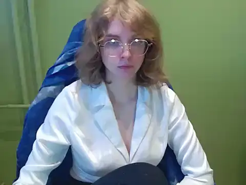 juicyPenny online show from 7, 1, 2026